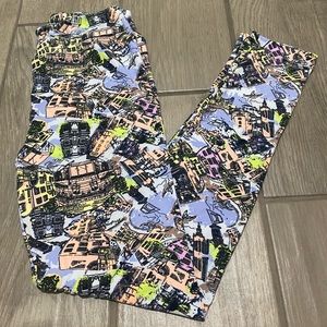 LuLaRoe leggings, blue with multicolored Venice, Italy images, one size